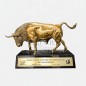 ESTATUILLA TROFEO DE TORO EN BRONCE