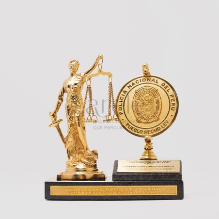 ESTATUILLAS TROFEOS DAMA DE LA JUSTICIA CON MONEDA GIRATORIA - ESTATUILLA EN BRONCE